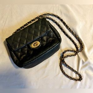 Urban Expressions black quilted crossbody